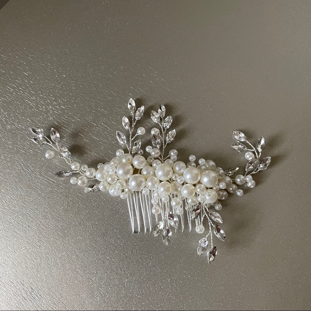 NEW Simulated pearl & rhinestones bridal hair comb